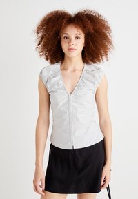 Блузка Блузка