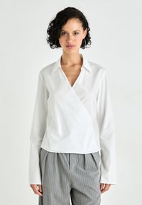 Блузка Блузка