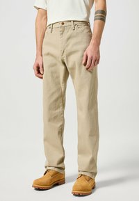 Прямые джинсы Прямые джинсы