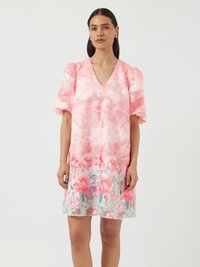 Короткое платье Короткое платье