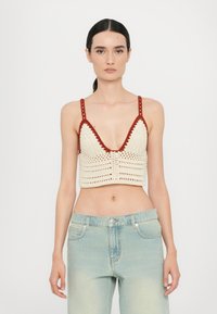 Топ на бретельках Топ на бретельках