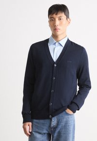 Кардиган Кардиган