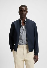 Куртка бомбер Куртка бомбер