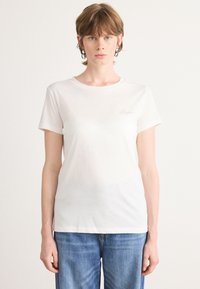 Футболка Футболка