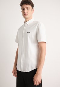 Рубашка с коротким рукавом Рубашка с коротким рукавом