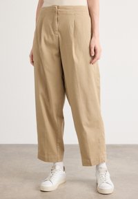 Широкие брюки Широкие брюки