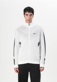 Вязаная кофта Вязаная кофта