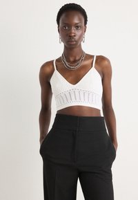 Топ на бретельках Топ на бретельках