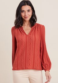 Блузка Блузка