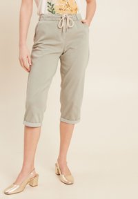 Шорты Шорты