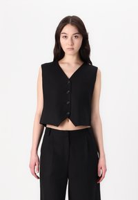 Жилет Жилет