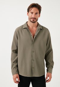 Рубашка Рубашка