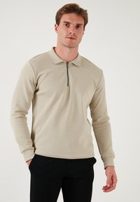 Толстовка Толстовка