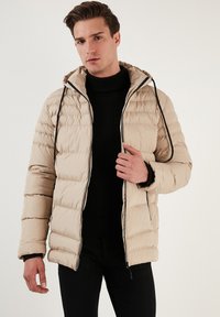 Зимняя куртка Зимняя куртка