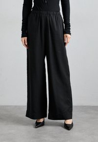 Брюки Брюки