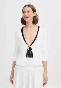 Вязаная кофта Вязаная кофта