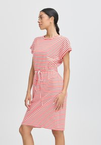 Платье Платье