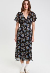 Летнее платье Летнее платье