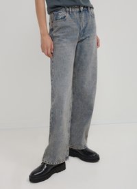 Джинсовая жилетка Джинсовая жилетка