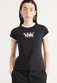 Футболка Футболка