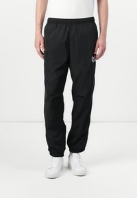 Спортивные штаны Спортивные штаны