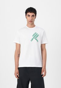 Футболка Футболка