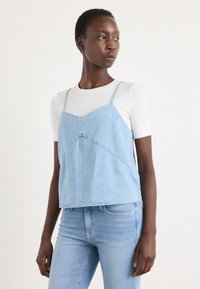 Топ на бретельках Топ на бретельках