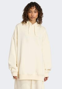 Пуловер с капюшоном Пуловер с капюшоном