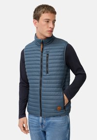 Жилет Жилет