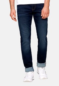 Прямые джинсы Прямые джинсы