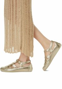 Босоножки Босоножки