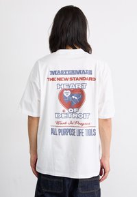 Футболка Футболка