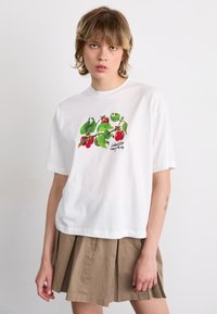 Футболка Футболка