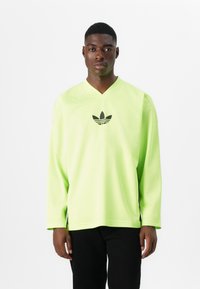 Лонгслив Лонгслив