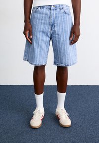 Шорты Шорты