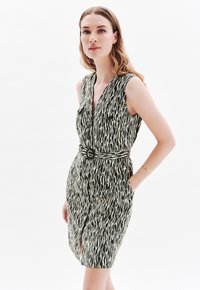 Короткое платье Короткое платье