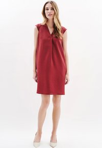 Короткое платье Короткое платье