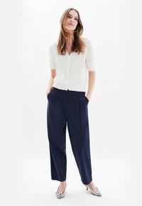 Широкие брюки Широкие брюки