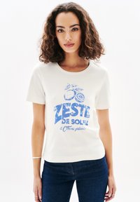 Футболка Футболка