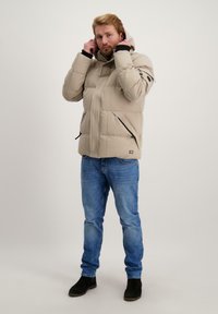 Зимняя куртка Зимняя куртка