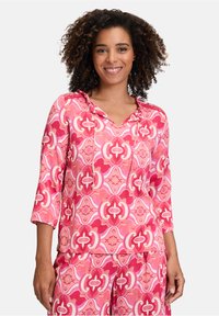 Блузка Блузка