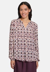 Блузка Блузка