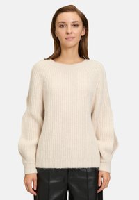 Пуловер Пуловер