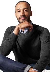 Пуловер Пуловер