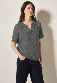 Блузка Блузка