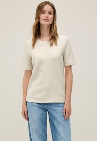 Футболка Футболка