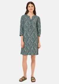 Короткое платье Короткое платье