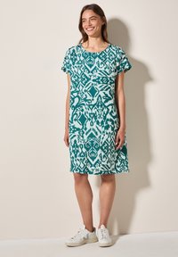 Платье Платье