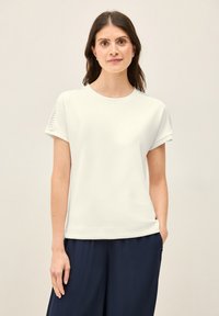 Футболка Футболка