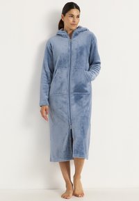 Халат Халат